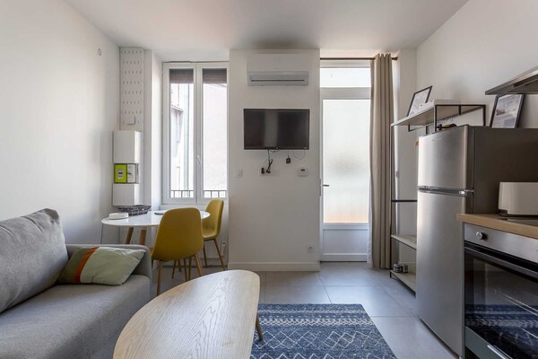 Compact en comfortabel appartement in Villeurbanne - thumbnail 6
