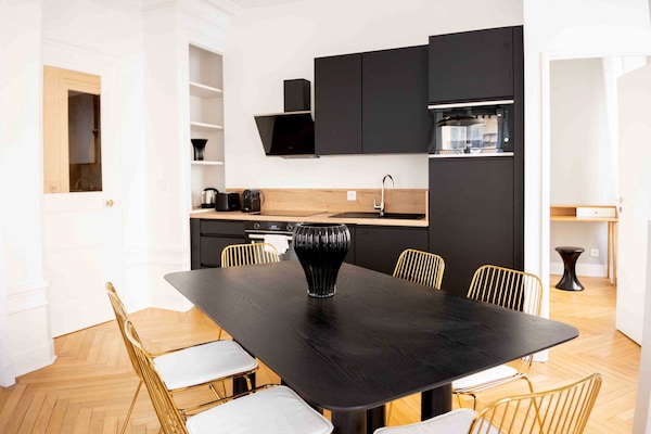Stijlvol gerenoveerd appartement in bosrijke omgeving bij Lyon - thumbnail 3