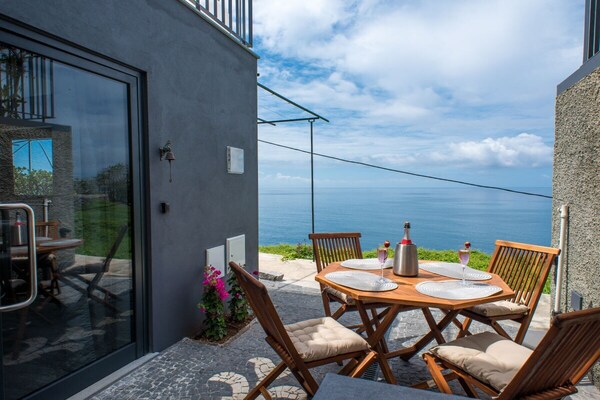 Stijlvol appartement met privé binnenplaats in Arco da Calheta - thumbnail 4