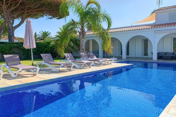 Moderne villa met 11m zwembad op 200m van strand Fuente del Gallo - thumbnail 1