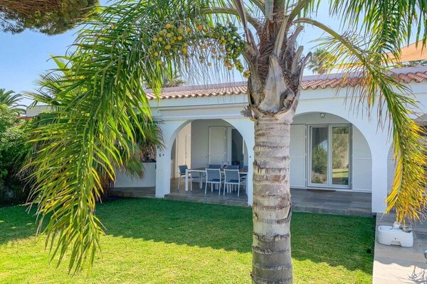 Moderne villa met 11m zwembad op 200m van strand Fuente del Gallo - thumbnail 2