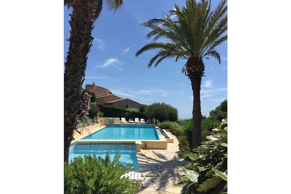 294957 - Cavalaire-sur-Mer