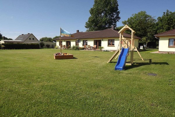 Rolstoelvriendelijk vakantiehuis op Rügen, dichtbij zee - thumbnail 3