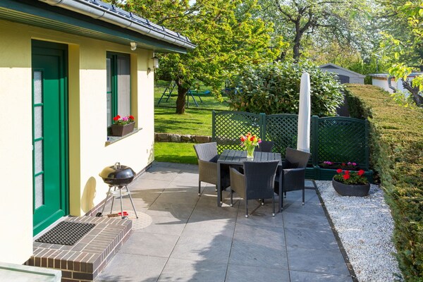 Knus appartement in Zirkow met terras, tuin & trampoline voor 3 personen - thumbnail 3