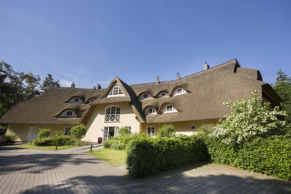 Op 1,0 km van het centrum: Stijlvol appartement aan zee in Dierhagen - thumbnail 2