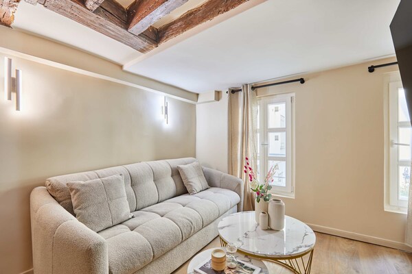 Licht appartement in levendige Parijse wijk bij de Bastille - thumbnail 6
