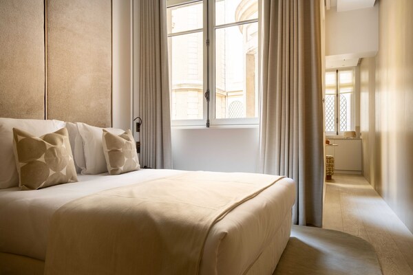 Verfijnde studio van 25 m² in het 8e arrondissement, vlakbij de Champs-Élysées - thumbnail 2