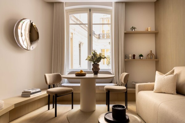 Verfijnd appartement 42m² nabij Champs-Élysées en Opéra - thumbnail 2