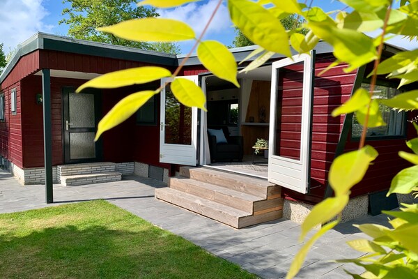 Campanula 211: Gerenoveerd vakantiehuis met omheinde tuin bij Sint Maartenszee - thumbnail 6