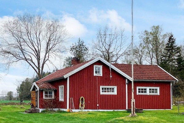 Klassieke Dalslandstorp bij Mellerud – 6 pers., houtkachels en bosrijke tuin - thumbnail 3