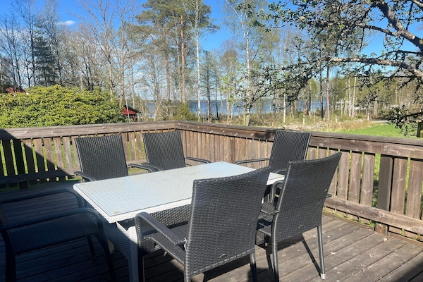 Vrijstaand vakantiehuis aan het Bolmenmeer met eigen strandje - thumbnail 2