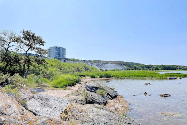 Vakantiehuis aan zee in Visby met uitzicht en balkon - thumbnail 3