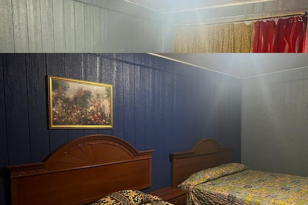 2 Full Bed Smoking - Chicago