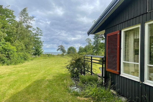 Licht vakantiehuis op 50 meter van zee met uitzicht in Byxelkrok - thumbnail 4
