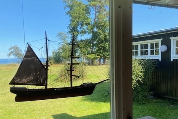 Licht vakantiehuis op 50 meter van zee met uitzicht in Byxelkrok - thumbnail 5