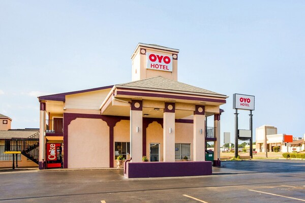 2 Full Bed Smoking - Texarkana, TX