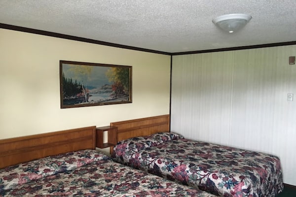 2 Full Beds Non-smoking - Saint Joseph