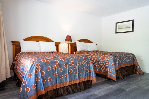 2 Full Bed Smoking - Ocala, FL