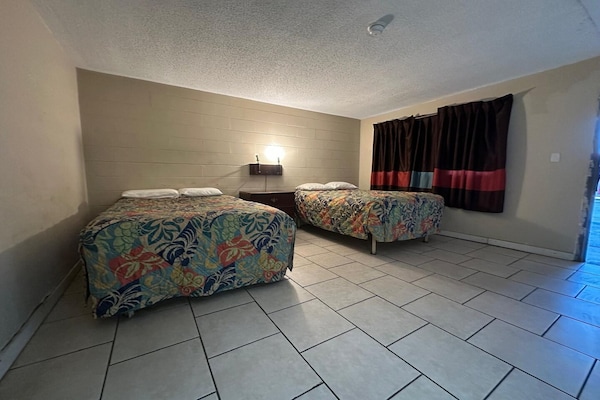 2 Full Bed Smoking - Florida