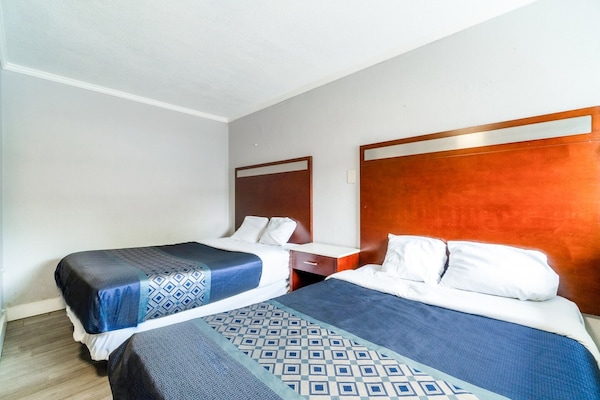 2 Full Beds Non-smoking - Texas