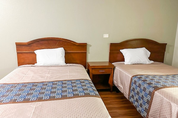 2 Full Beds Non-smoking - Georgia, GA
