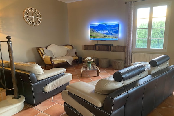 Authentiek Provençaals vakantiehuis met privéspa en zwembad voor 12 personen - thumbnail 3
