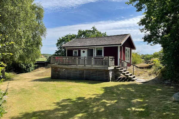 Knus vakantiehuis op rots met zeezicht bij Senoren, dichtbij Karlskrona - thumbnail 1