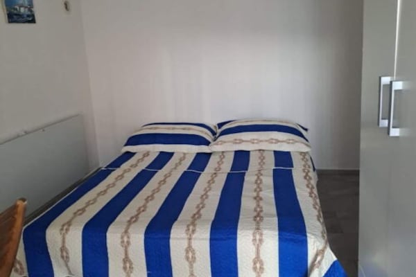 Classic appartement aan zee in Donji Karin – 200m van het strand - thumbnail 6