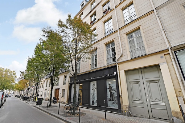 Karaktervol appartement in de Marais, vlakbij Place de la République - thumbnail 3