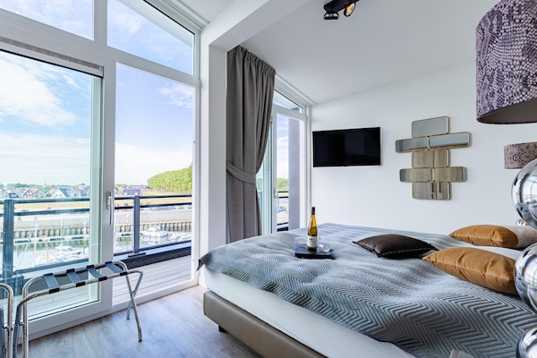Luxe penthouse aan het water met panoramisch terras in Sint-Annaland - thumbnail 4