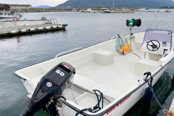 Authentiek vissershuis aan het water met panoramisch uitzicht op zee in Huglo - thumbnail 4