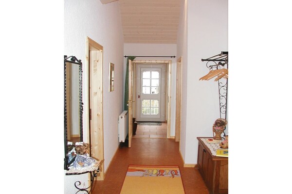 Ruim studio-appartement met balkon en uitzicht over het Nahedal in Kirn-Sulzbach - thumbnail 6