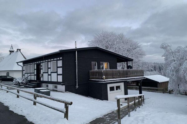 Vakantiehuis Schanze 20: 8 pers., uitzicht Rothaargebergte, aan de Rothaarsteig - thumbnail 4