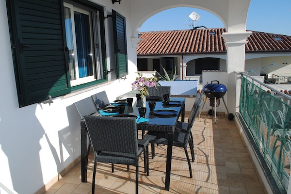 Sfeervol appartement met zwembad en balkon nabij strand in Orosei - thumbnail 2