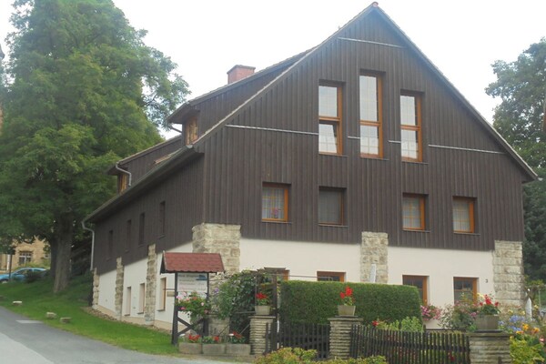 Knus vakantiehuis voor twee in het Elbsandsteingebergte, Saksen - thumbnail 2