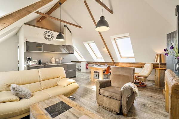 Rustiek appartement in gerestaureerde boerderij, 200m van centrum Schagen - thumbnail 2