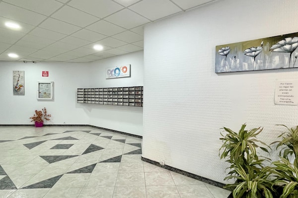 Op 600 m van het strand: sfeervol appartement in Torremolinos - thumbnail 4