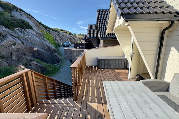 8-persoons vakantiehuis in Urangsvåg direct aan het water - thumbnail 4