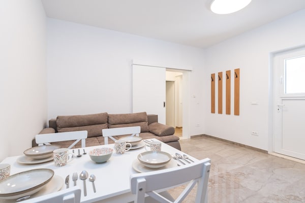 Appartement Nikolica: 2 slaapkamers, terras, 300m van strand in Dubrovnik - thumbnail 2