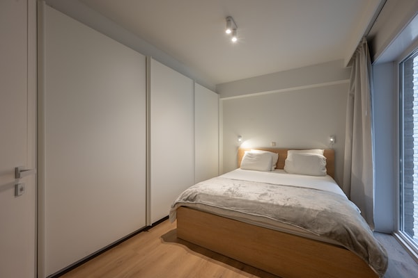 Gerenoveerd 4-persoons appartement met terras in Knokke-Heist - thumbnail 6