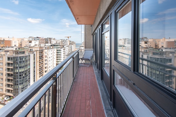 Modern appartement in Oostende met terras en zeezicht - thumbnail 4