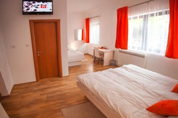 Modern appartement Rooms Lidija 17, 1,7 km van centrum Zagreb - thumbnail 1