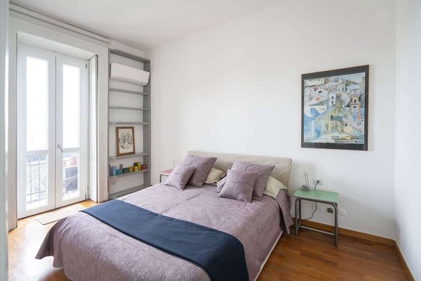 Licht appartement in bruisend Porta Romana, op 2 km van het centrum - thumbnail 2