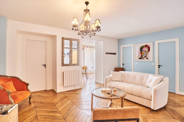 Ruim appartement Grands Boulevards, vlakbij Musée Grévin – 6 personen - thumbnail 1