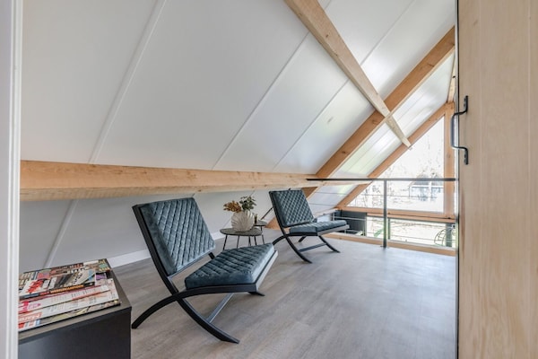 Rietgedekte bungalow met uitzicht op vijver in Parc de Kievit, Baarle-Nassau - thumbnail 5