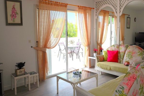 Luxe villa met privézwembad en zeezicht in Callao Salvaje - thumbnail 2