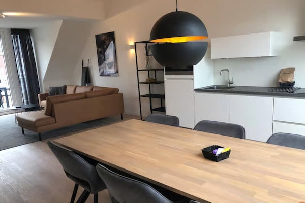Luxe familielodge op de eerste verdieping in hartje Zoutelande, 150m van strand - thumbnail 3