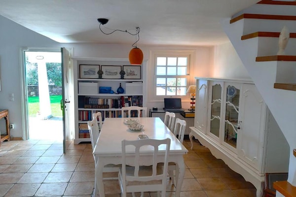 Beachfront Skaloma Villa: direct aan zee met 5 slaapkamers in Fokida - thumbnail 2