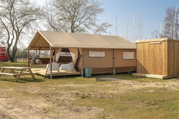 Stijlvolle Safari Lodge in Almere voor 5 personen - thumbnail 1