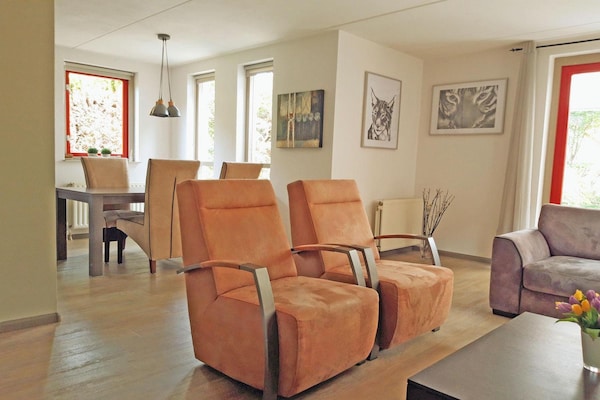 Gereno­veerde vrij­staande bungalow in rustig park bij Ewijk - thumbnail 4